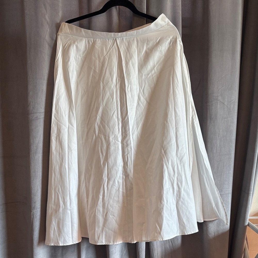 SHEIN Classic White A-Line Skirt